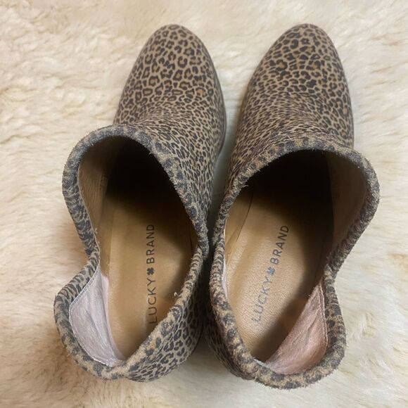 Lucky Brand Baley 2 Leopard Print Suede Ankle Boots size 7.5 - Picture 5 of 7